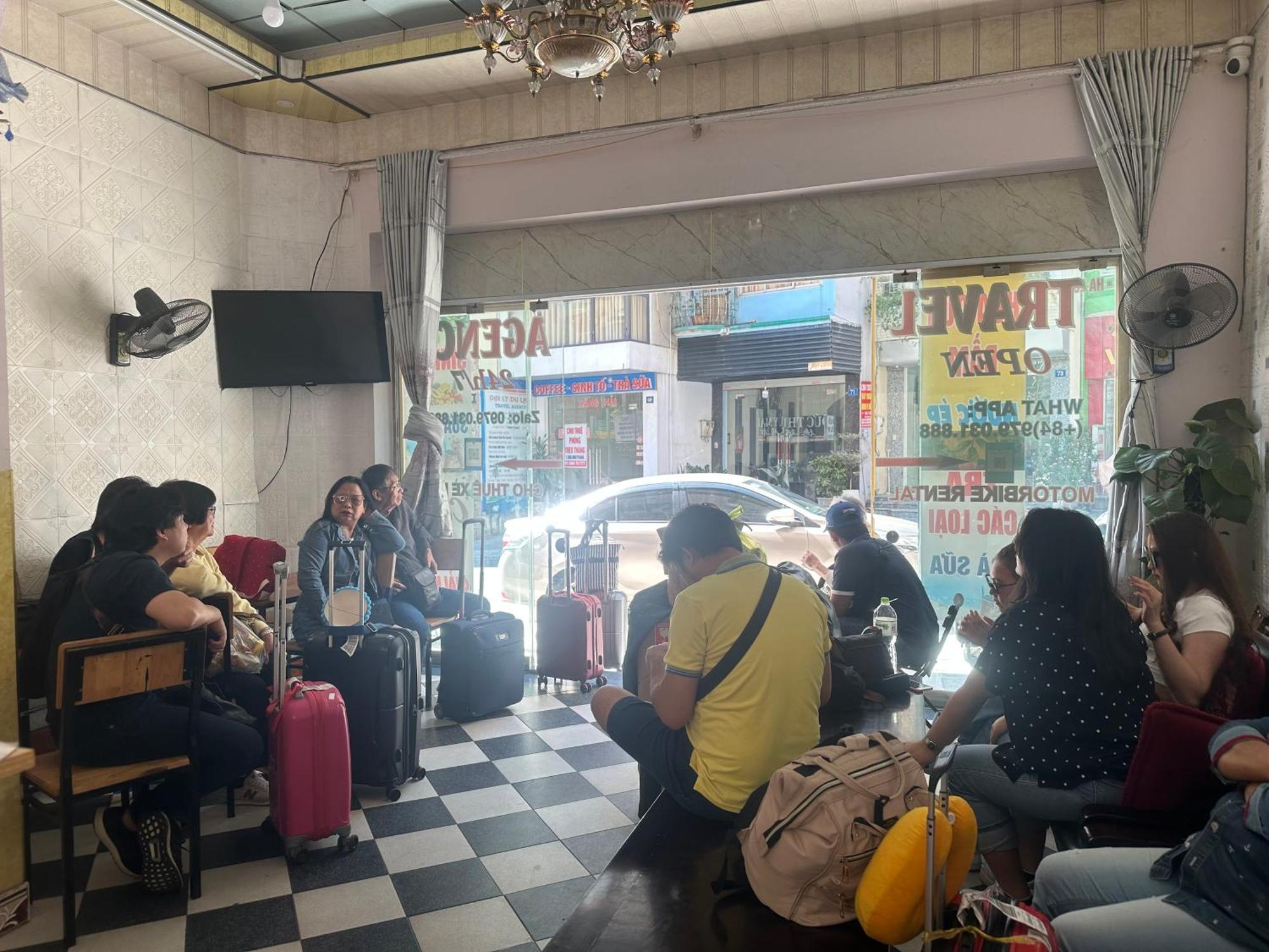 Discovery Travel Homestay Hạ Long Ngoại thất bức ảnh